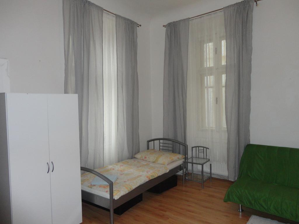 Casa de hóspedes Tara 2*