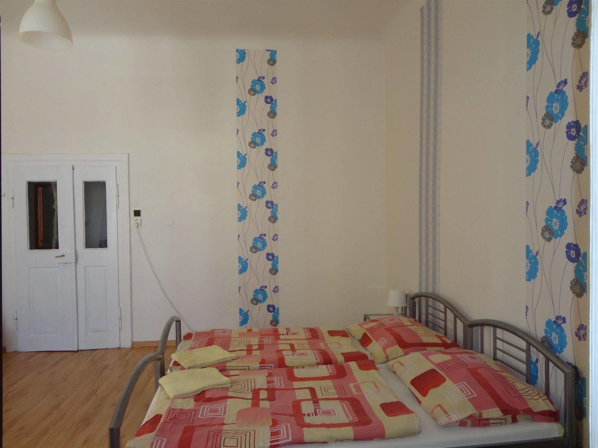 Casa de hóspedes Tara 2*